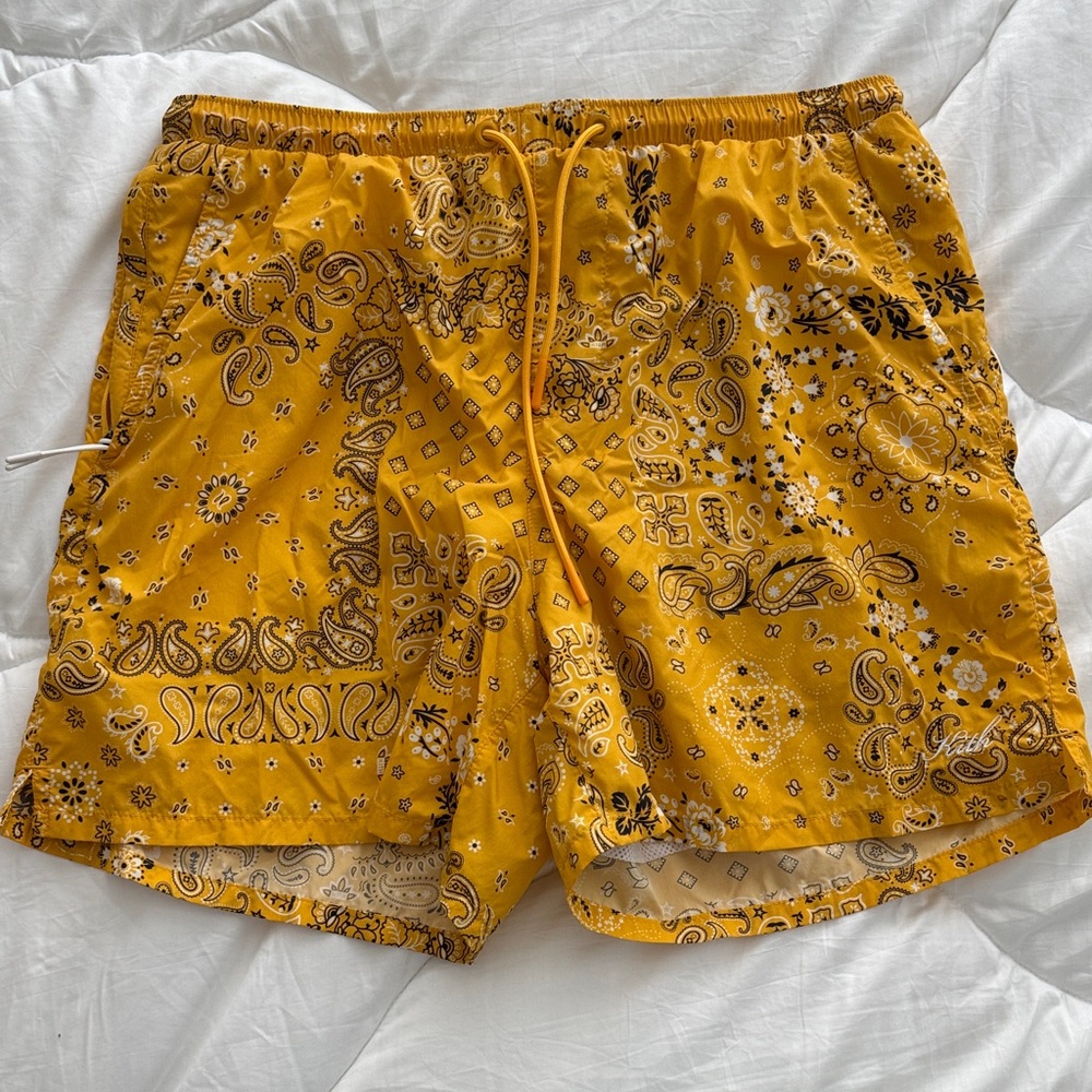 Kith Paisley Swim Trunks 5” size medium ss23